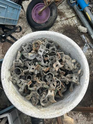 Steigerklemmen v Thiel beschikbaar voor biedingen