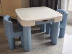 Unieke vintage Little Tikes kindertafel met twee stoelen, Kinderen en Baby's, Kinderkamer | Tafels en Stoelen, Ophalen of Verzenden