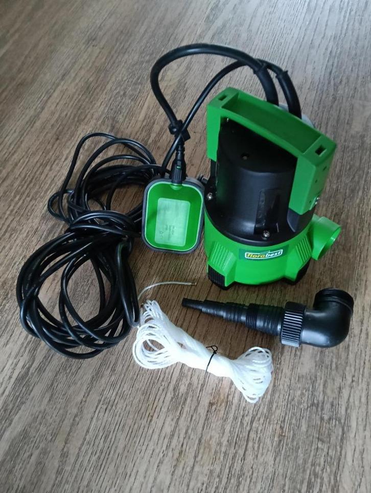 T.K.  Dompelpomp zo goed als nieuw ., Tuin en Terras, Waterpompen, Zo goed als nieuw, Elektrisch, Dompelpomp, Ophalen
