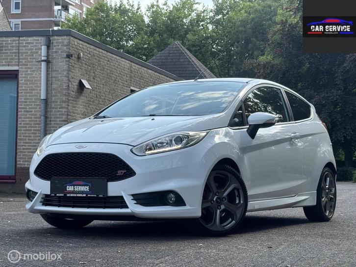 Ford Fiesta 1.6 ST2/220PK/CAMERA/KEYLESS/LMV/STLVW/NAVI/NETT, Auto's, Ford, Bedrijf, Te koop, Fiësta, ABS, Airbags, Airconditioning