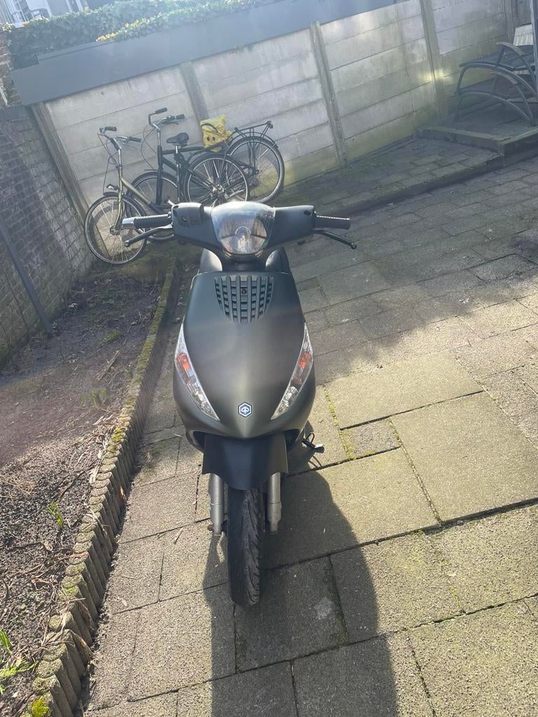 Zip 125cc 2takt, Fietsen en Brommers, Scooters | Piaggio, Gebruikt, Zip, Maximaal 45 km/u, Tweetakt, Ophalen