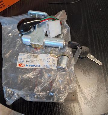 Nieuwe Kymco Contactslot met 2 Sleutels beschikbaar voor biedingen