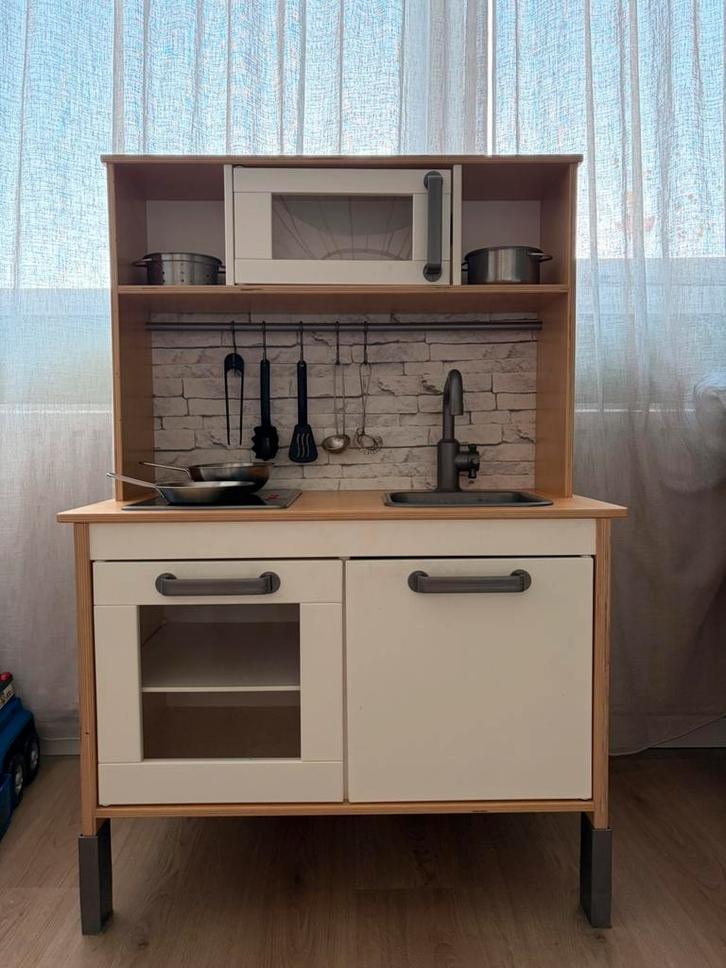 Ikea keukentje met toebehoren, Kinderen en Baby's, Speelgoed | Speelkeukens, Zo goed als nieuw, Ophalen