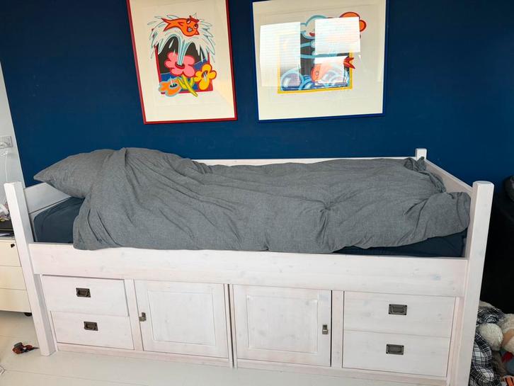 Alta white wash Kajuitbed met veel Opbergruimte, Huis en Inrichting, Slaapkamer | Bedden, Gebruikt, Eenpersoons, 90 cm, 200 cm