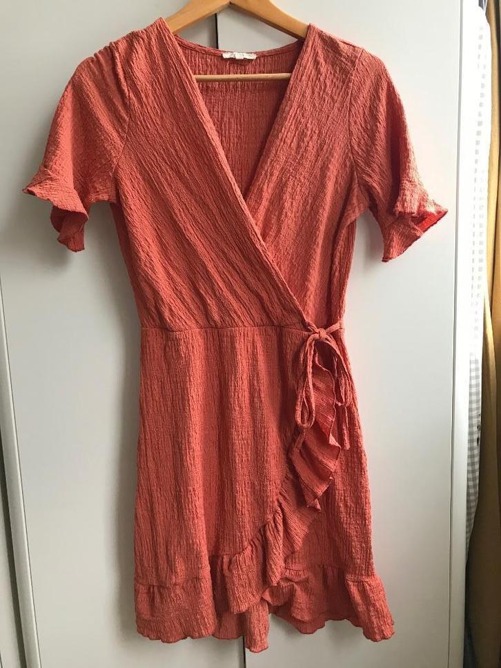 Jurk Revelation maat M, Kleding | Dames, Jurken, Zo goed als nieuw, Maat 38/40 (M), Rood, Boven de knie, Ophalen of Verzenden