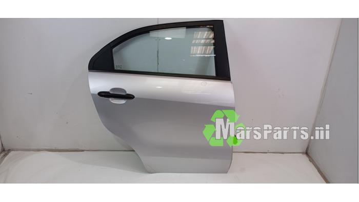 Portier 4Deurs rechts-achter van een Kia Rio (3D), Auto-onderdelen, Carrosserie en Plaatwerk, Deur, Kia, Gebruikt, 3 maanden garantie