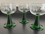 vintage Duitse roemers/wijnglazen met groene gedraaide voet, Antiek en Kunst, Antiek | Glas en Kristal, Ophalen of Verzenden