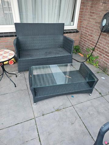 Mooie tuinset beschikbaar voor biedingen