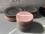 Bruin/grijze en roze borden, Ophalen, Zo goed als nieuw, Bord(en), Overige stijlen