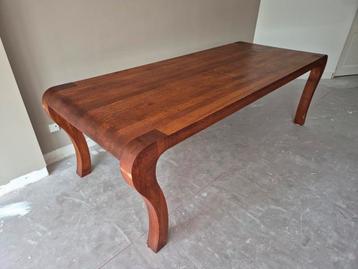 Eikenhouten eettafel 8-persoons 251x100cm beschikbaar voor biedingen