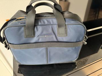 Tommy Hilfiger Aktetas beschikbaar voor biedingen