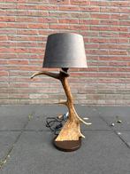 Geweilamp.schemerlamp.geweien.edelhert.damhert.tafellamp., Ophalen of Verzenden, Zo goed als nieuw, Minder dan 50 cm