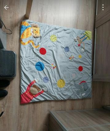 Speelkleed beschikbaar voor biedingen