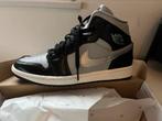 Maat 40 Nike air Jordan 1 mid se black metallic silver, Ophalen, Nieuw, Sneakers of Gympen
