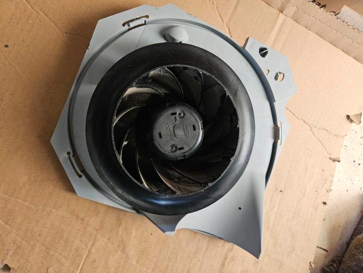 Itho ventilatie motor, Doe-het-zelf en Verbouw, Ventilatie en Afzuiging, Gebruikt, Afzuiger, Ophalen of Verzenden
