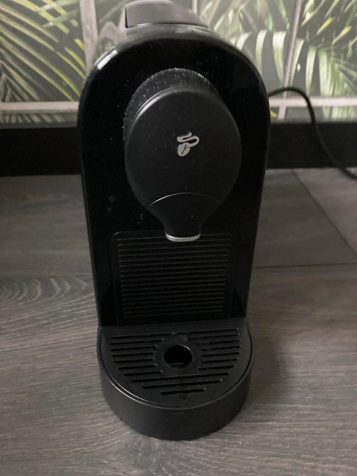 Tchibo Caffissimo + gratis cups, Perfect voor snelle koffie!, Witgoed en Apparatuur, Koffiezetapparaten, Zo goed als nieuw, Koffiepads en cups