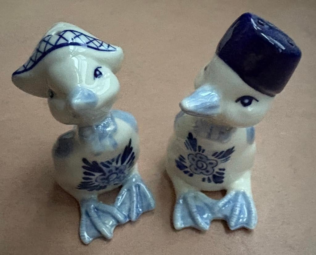 Leuk peper- en zoutstel (Gzhel porselein?), Ophalen of Verzenden