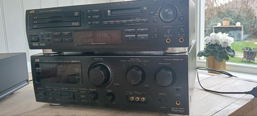 JVC XU-301  CD/MD combi  MINIDISC  en JVC RX816R receiver, Ophalen of Verzenden, Zo goed als nieuw, Audio
