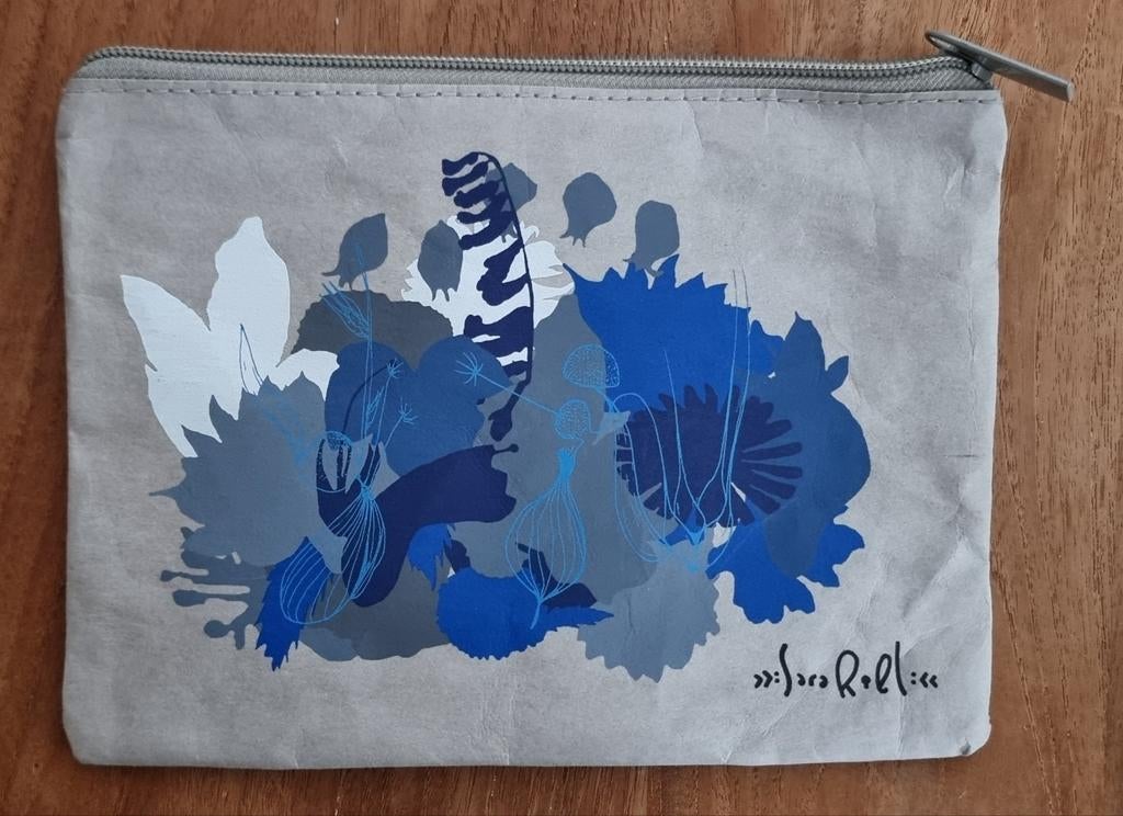 Icelandair business class tasje - artist: Sara Riel  - IZGST, Ophalen of Verzenden, Zo goed als nieuw, Overige typen