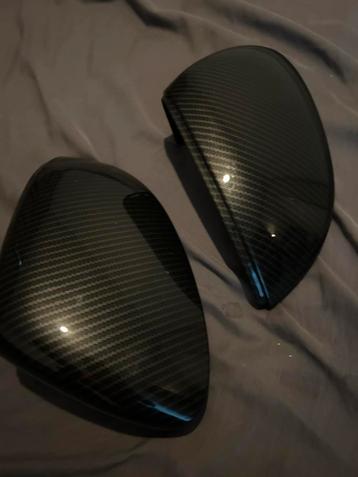 Carbon Spiegelkappen voor Volkswagen Golf 8 beschikbaar voor biedingen