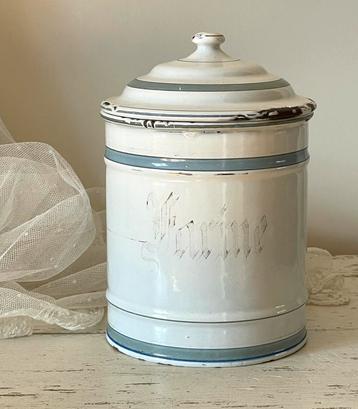 Emaille oude Franse FARINE bus wit met licht blauwe biesjes beschikbaar voor biedingen