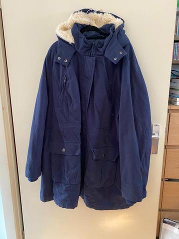 Winterjassen grote maten (zie beschrijving voor de maat) beschikbaar voor biedingen