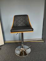 Barkruk ## kruk ##stoel, Huis en Inrichting, Barkrukken, 1 kruk, Ophalen, Zo goed als nieuw, 60 tot 90 cm