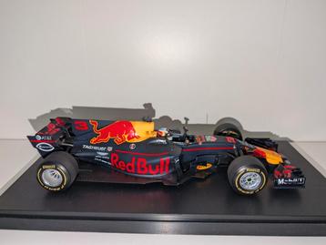 RED BULL RACING RB13 1:18 SPARK #3 DANIEL RICCIARDO beschikbaar voor biedingen