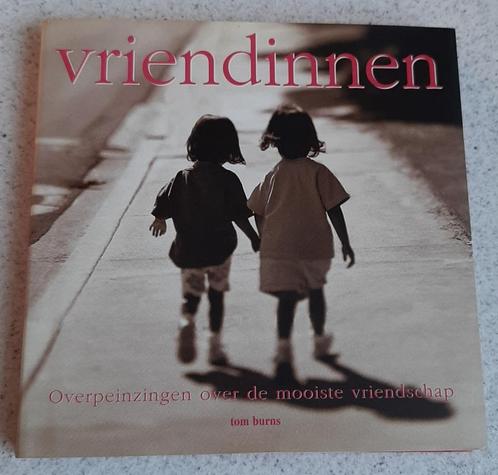 Vriendinnen - Overpeinzingen over de mooiste vriendschap, Boeken, Overige Boeken, Zo goed als nieuw, Ophalen