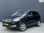 Ford Kuga 1.6 Titanium 4WD KEYLESS|STOELV|NAVI|PDC|AIRCO|RIJ, Auto's, Gebruikt, Zwart, 4 cilinders, Leder en Stof
