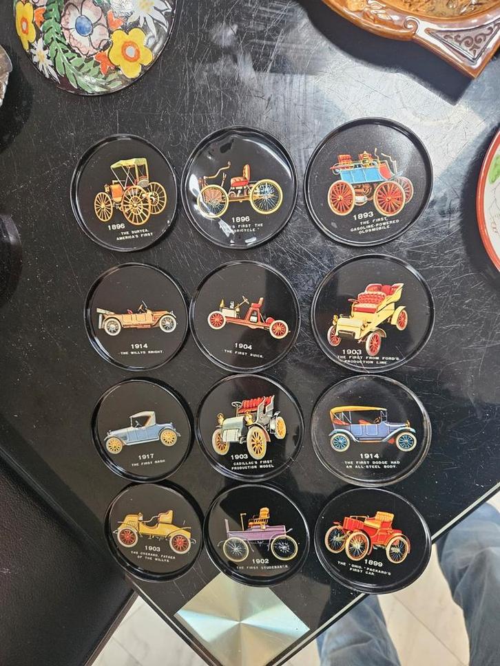 Antieke Onderzetters met Auto Motieven, Antiek en Kunst, Curiosa en Brocante, Ophalen of Verzenden