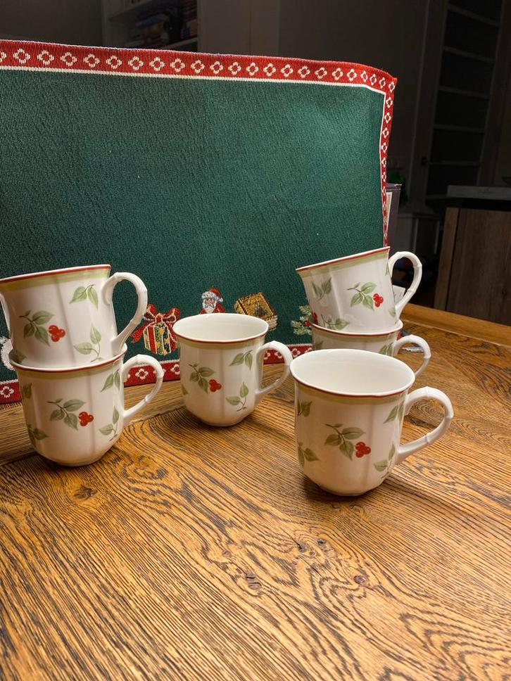 Villeroy & Boch kerstservies bekers, Huis en Inrichting, Keuken | Servies, Zo goed als nieuw, Kop(pen) en/of Schotel(s), Overige stijlen