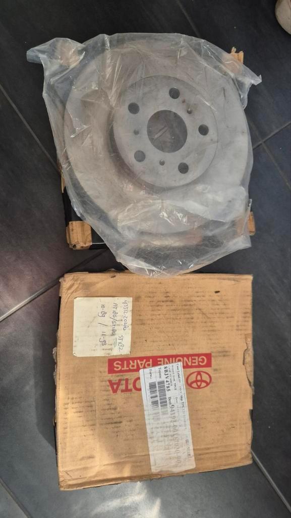 OEM NOS Remschijven Toyota Celica ST182, Auto-onderdelen, Remmen en Aandrijving, Toyota, Nieuw, Ophalen of Verzenden
