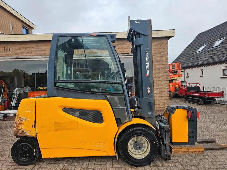 Jungheinrich 5 tons elektrische heftruck 2016 triplo, Zakelijke goederen, Machines en Bouw | Heftrucks en Intern transport, Heftruck