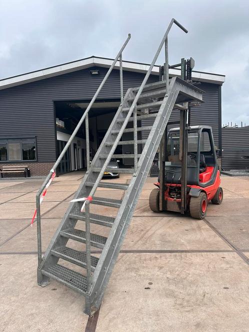 Gegalvaniseerde bordestrap steektrap wenteltrap trappen 31, Doe-het-zelf en Verbouw, Ladders en Trappen, Ophalen of Verzenden