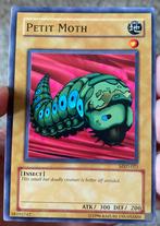 Yu-Gi-Oh! Petit Moth LOB Old US Wavy Print !, Verzenden, Zo goed als nieuw, Losse kaart