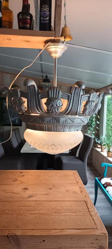 Grote Plafondlamp met Apart Design beschikbaar voor biedingen