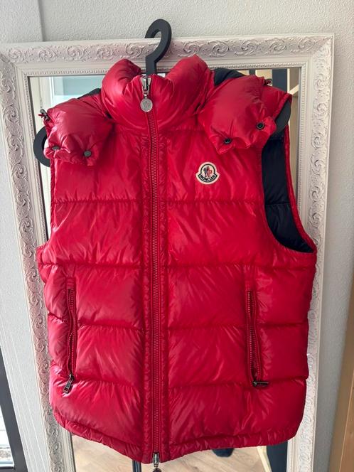 Moncler Bormes Padded Vest Rood, Kleding | Heren, Bodywarmers, Gedragen, Rood, Ophalen of Verzenden