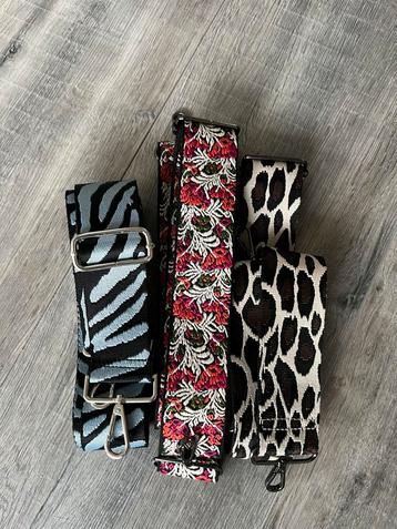 3x tasriem beschikbaar voor biedingen