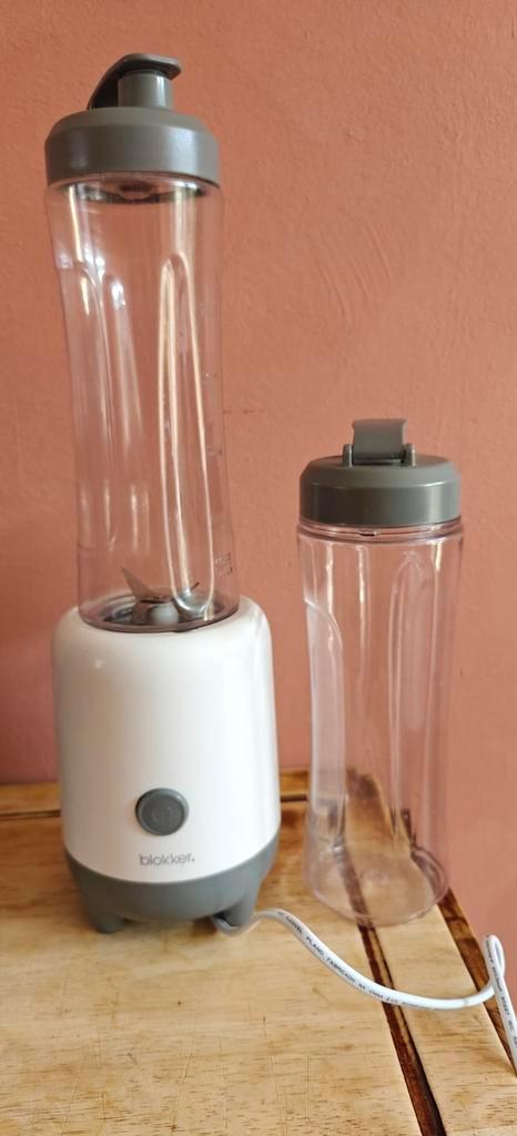 Blender to go (smoothiemaker) met twee flessen, Witgoed en Apparatuur, Blenders, Zo goed als nieuw, Ophalen