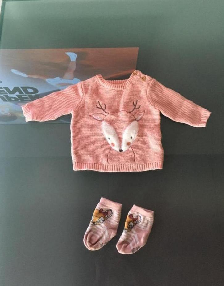 Babykleding verschillende mutsen broekjes rompertjes, Kinderen en Baby's, Babykleding | Maat 50, Zo goed als nieuw, Meisje, Setje