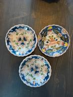 Set van 3 Makkum handbeschilderde mini wandbordjes, Ophalen of Verzenden, Zo goed als nieuw, Glas of Kopje