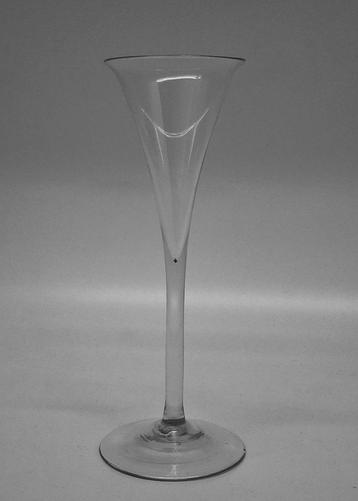 Georgisch Toost Glas c 1740, 20.3cm ! beschikbaar voor biedingen