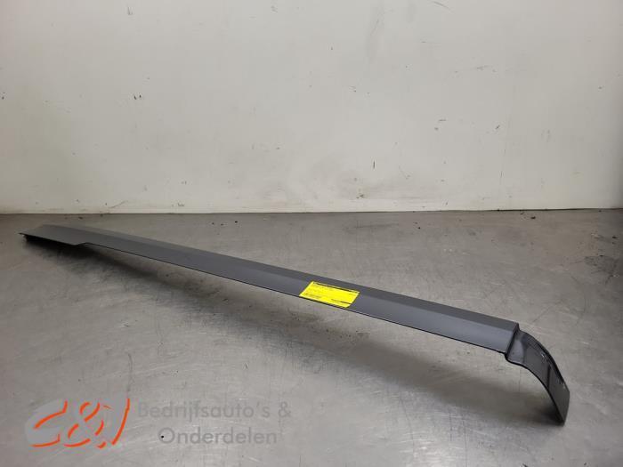 Schuifdeur Rail rechts van een Mercedes Vito, Auto-onderdelen, Carrosserie en Plaatwerk, Mercedes-Benz, Gebruikt, 3 maanden garantie
