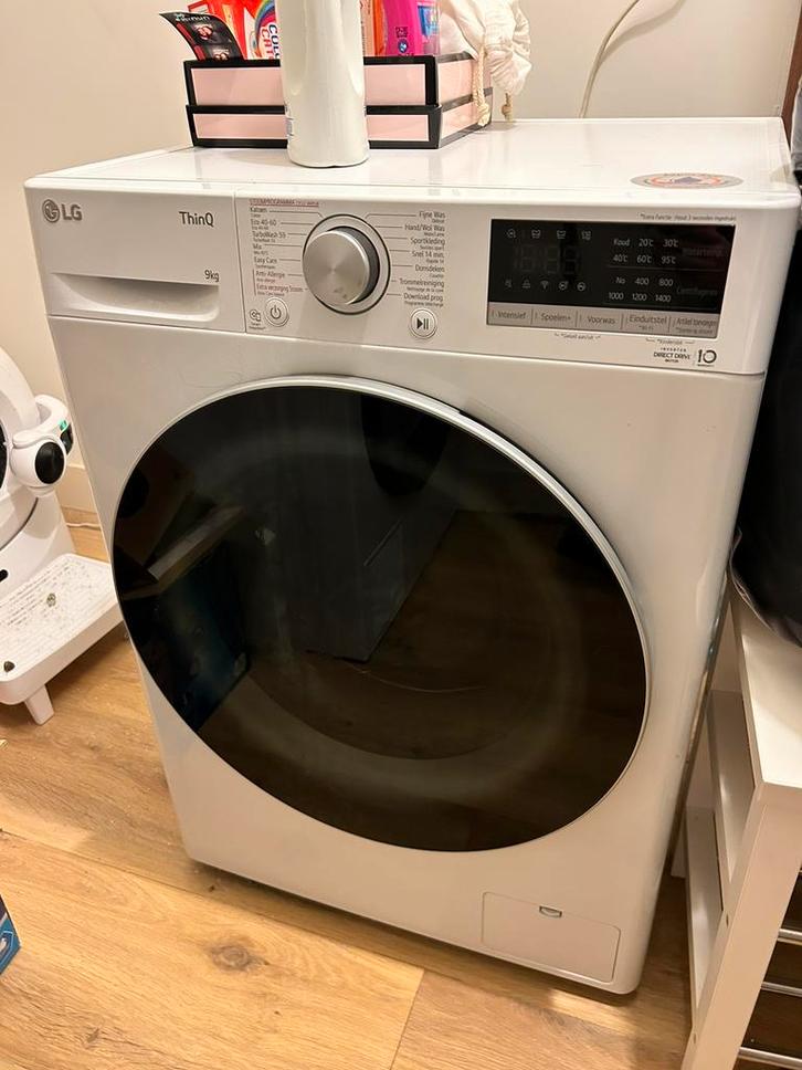 LG ThinQ Wasmachine 9kg met WiFi, Witgoed en Apparatuur, Was-droogcombinaties, Zo goed als nieuw, 8 tot 10 kg, 85 tot 90 cm, Ophalen