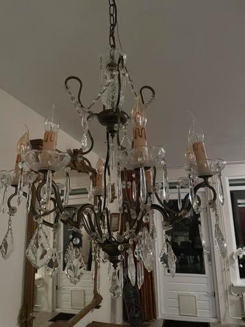 Franse Kroonluchter met Kristallen beschikbaar voor biedingen