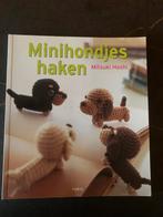 Minihondjes Haken - Mitsuki Hoshi, Breien en Haken, Mitsuki Hoshi, Ophalen of Verzenden, Zo goed als nieuw