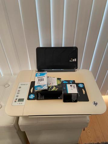 2 Nieuwe Org.HP Cartridges 301+GRATIS HP Printer 2540 € 20,- beschikbaar voor biedingen