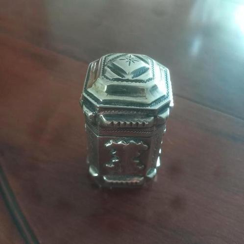 Zilveren Lodereindoosje, Antiek en Kunst, Antiek | Goud en Zilver, Zilver, Ophalen of Verzenden