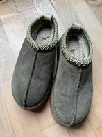 UGG  Maat 38, Ophalen of Verzenden, Gedragen, Groen, Pantoffels of Sloffen